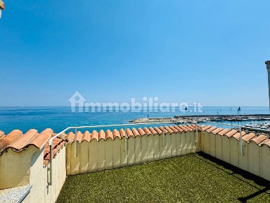 Trilocale via Charles Garnier 60, Centro Storico, Sant'Ampelio, Bordighera