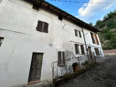 Terratetto plurifamiliare via Ghilini 47, Centro, Pecetto di Valenza