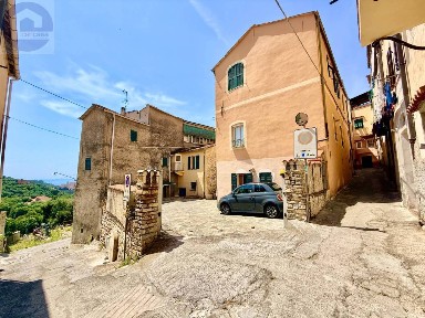 Appartamento via domenico bruno 52, Porto Maurizio, Imperia
