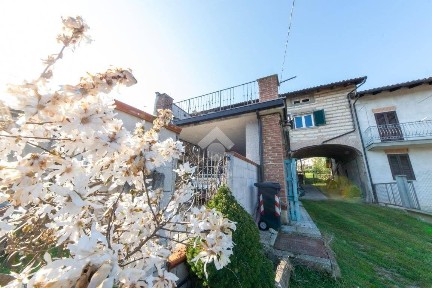 Camino, Vicolo Borgo, 29