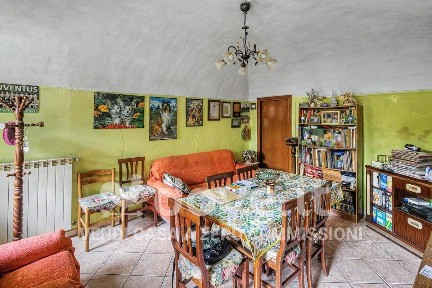 Mombello Monferrato, Via Maestra, 5