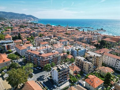 Trilocale via Sottana alla Foce 8, Centro, Diano Marina