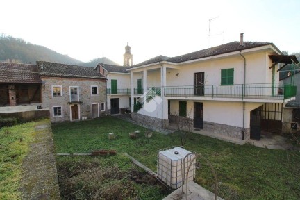 Terratetto unifamiliare via Insurrezione 12, Grognardo