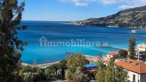 Bilocale via delle Palme 21, Ospedaletti