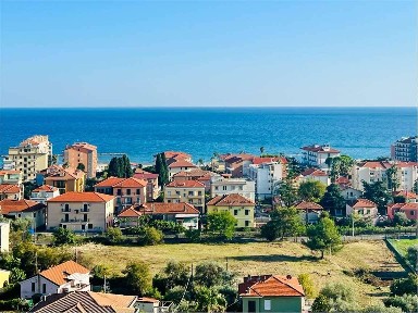 Diano Marina, via doninzetti, 19