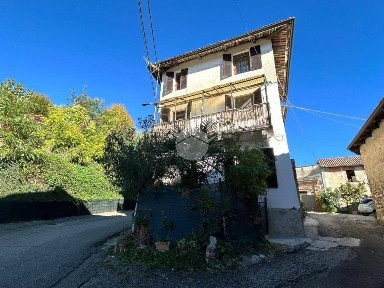 Terratetto plurifamiliare via Umberto I 36, Cardona, Alfiano Natta
