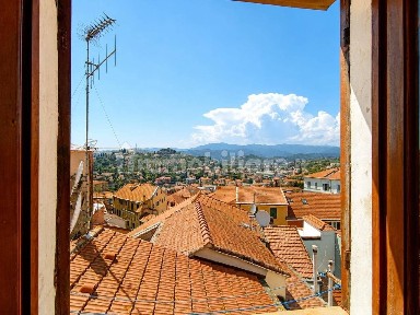 Bilocale via Porta Martina 13, Porto Maurizio, Imperia