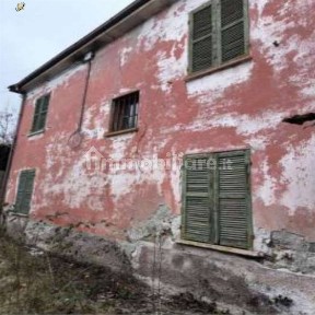Casa indipendente all'asta regione Doscio 13, Bistagno