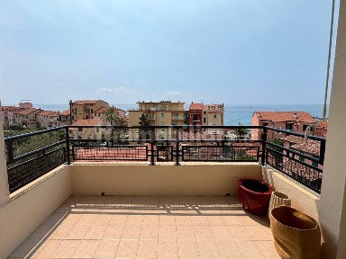 Appartamento corso Regina Margherita, Ospedaletti