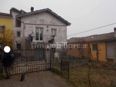 Casa indipendente all'asta via Saracco, 19, Alice Bel Colle