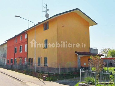 Casa indipendente all'asta via Basaluzzo, 18, Fresonara