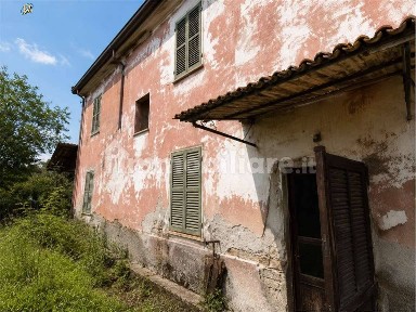 Casa indipendente all'asta Reg. Doscio 13, Bistagno