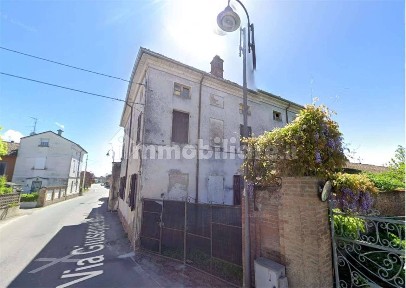 Isola Sant'Antonio, Via Giuseppe Mazzini, 14