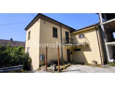 Casa indipendente all'asta via delle Rocche, 13, Prasco
