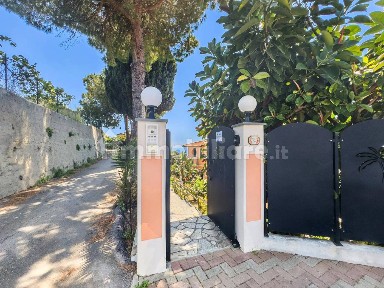 Bordighera, Via dei Colli