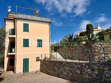 Diano Marina, Via Diano Castello, 3