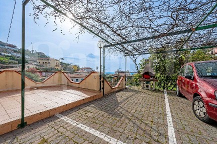 Sanremo, La Brezza - Tre Ponti, Via Val D'olivi, 26