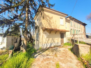 Monleale, Via Castello, 5