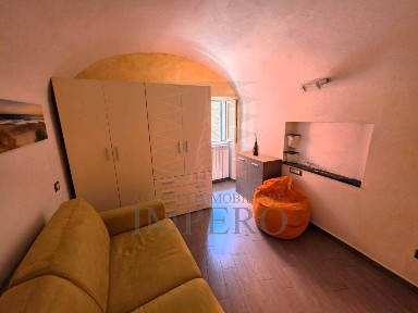 Bilocale salita alle Mura 30, Centro Storico, Ventimiglia