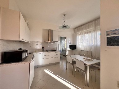 Bilocale via Roccasterone 24, Corso degli Inglesi, Sanremo