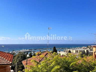Bilocale via Asplanato Siccardi 3, San Martino - Villetta, Sanremo