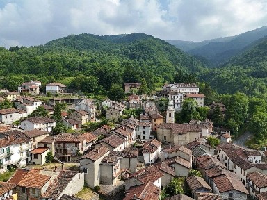 Terratetto unifamiliare frazione Salogni, Fabbrica Curone