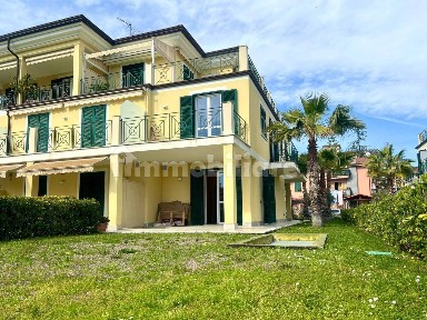 Quadrilocale via Louis Pasteur 116, Due Strade, Bordighera