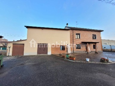 Terratetto unifamiliare via Gerbidi, Sale