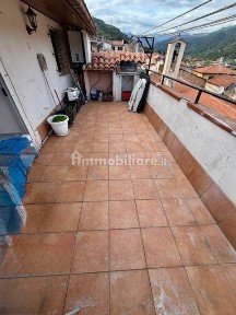 Trilocale buono stato, quarto piano, Centro, Camporosso