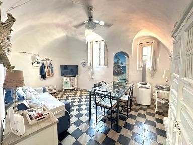 Bilocale via San Nicolò 9, Borghetto San Nicolò, Bordighera