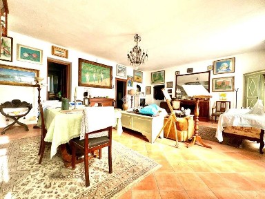 Tortona, Strada privata Lucrezia, 6