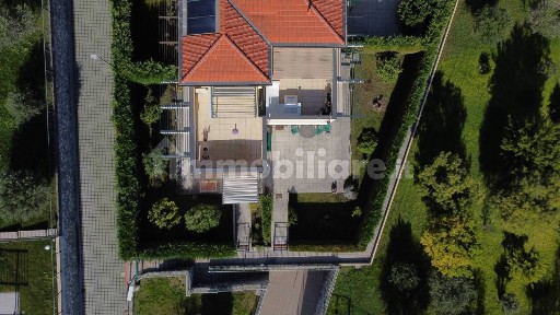 Diano Castello, Via alla Rovere, 10