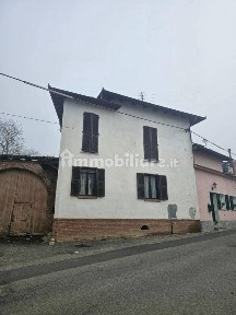 Terratetto unifamiliare via Mantelli 8, Centro, Frugarolo