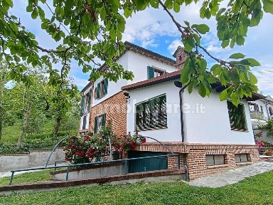 Mombello Monferrato, Via Maestra, 34