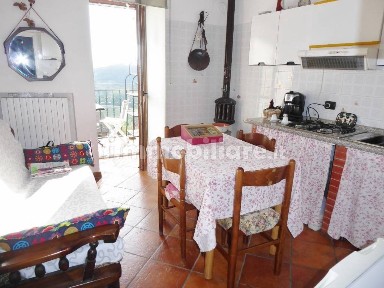 Terratetto unifamiliare 140 m², ottimo stato, Centro, Pareto