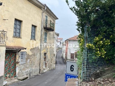 Terratetto unifamiliare via Roma 22, Vargo, Stazzano
