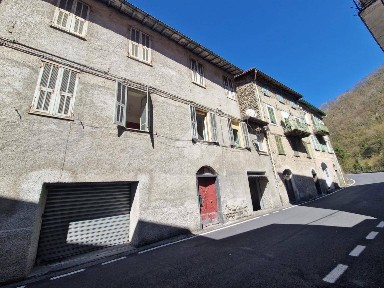 Trilocale via San Antonio 13, Centro, Molini di Triora