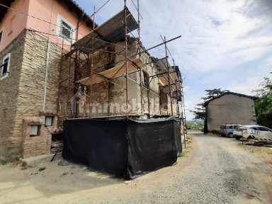 Cremolino, Via Priarona
