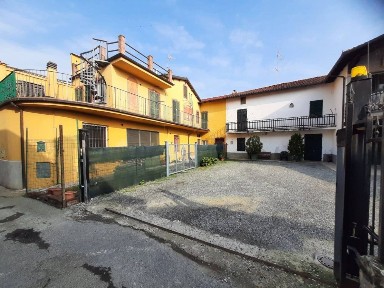 Capriata d'Orba, Via Roma