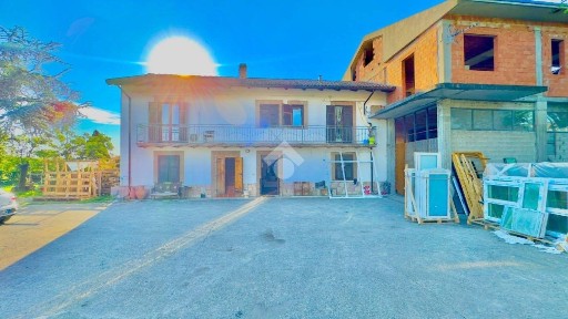 Terratetto unifamiliare Str. Alessandria 2, Zona Industriale D1, Pozzolo Formigaro