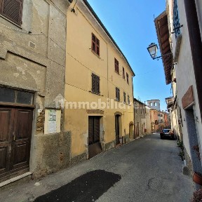 Lerma, Via Martiri Benedicta, 49
