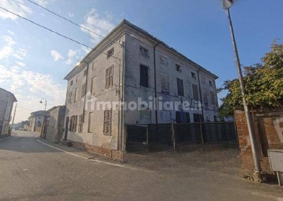 Casa indipendente all'asta via Giuseppe Mazzini, 14, Isola Sant'Antonio