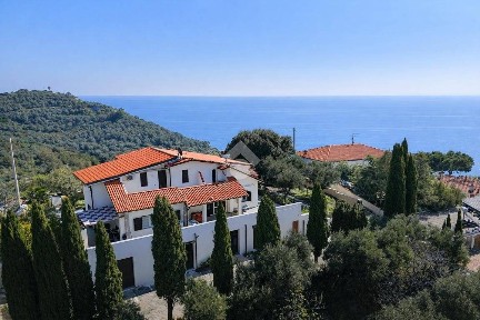 Imperia, Str. Vicinale Colle, 90