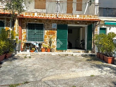 Diano Castello, Via Case Sparse
