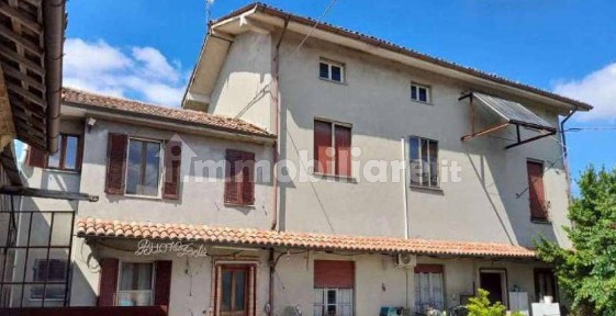 Casa indipendente all'asta via Tortona, 43, Sale