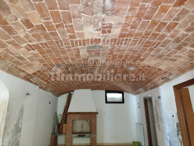 Frassinello Monferrato, Via Umberto I, 9