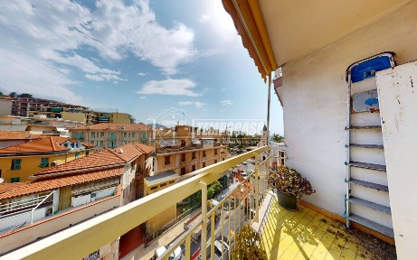 Sanremo, San Martino - Villetta, Via della Repubblica 11