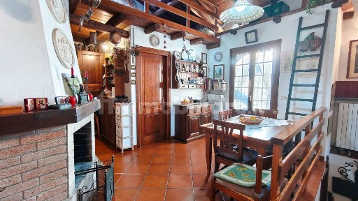 Terratetto unifamiliare 80 m², buono stato, Carezzano Superiore, Carezzano