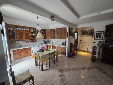Appartamento via Trossarelli 5, Centro Storico, Ventimiglia
