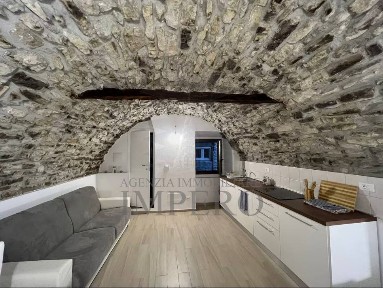 Bilocale via Martiri della Liberta, Centro, Apricale